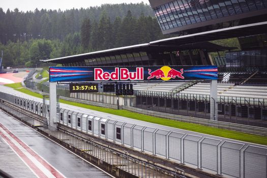 F1 Oostenrijk: dit is het schema, de startgrid en het laatste Verstappen-nieuws