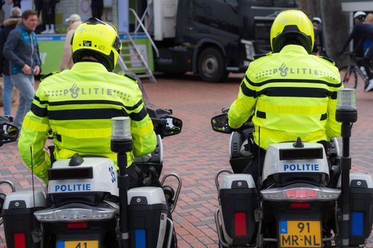Scherm met p2000 den haag politie en kaart van meldingen rond Centrum en Scheveningen