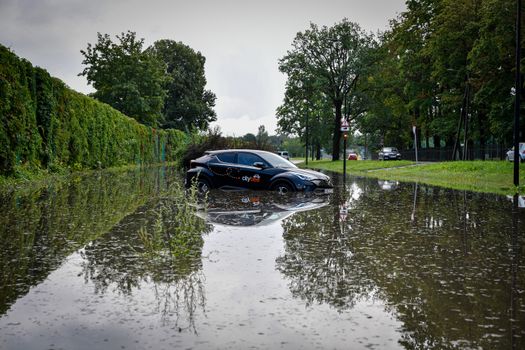 straten overstroomd spaanse regio: wat nu bekend is